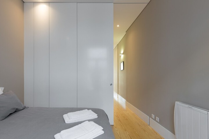 Room 30 of 136