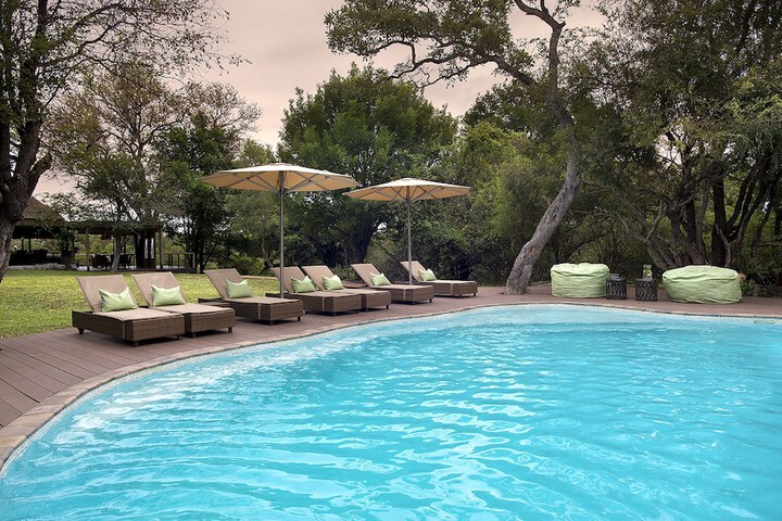 Pool 4 of 30