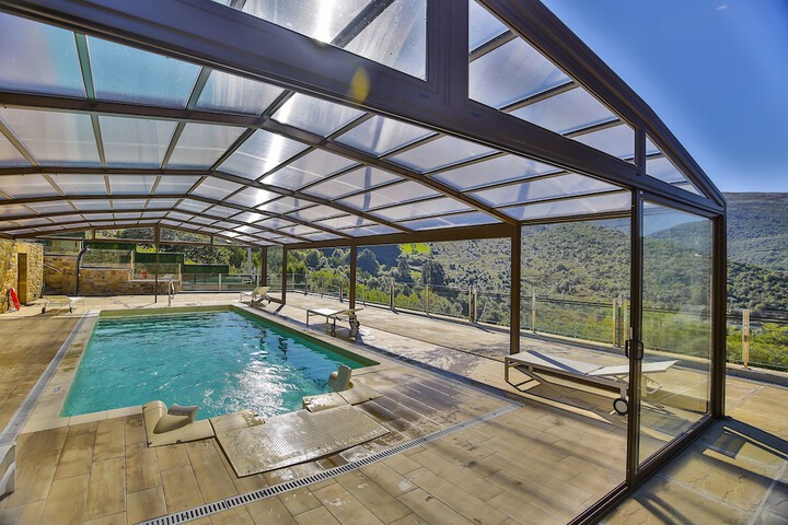 Pool 22 of 32