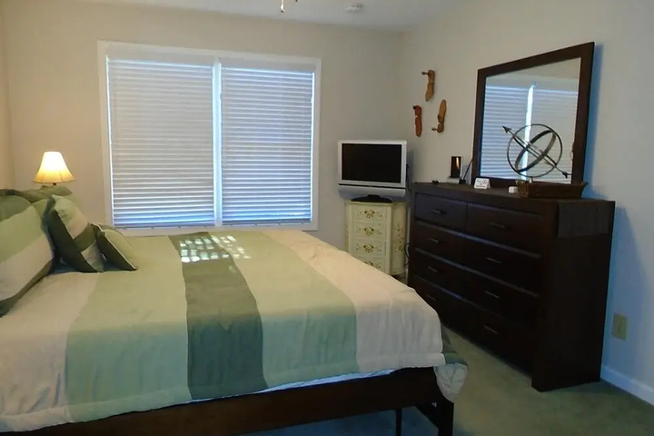 Room 18 of 26