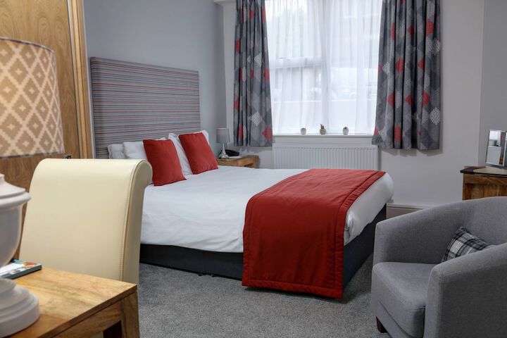 Room 10 of 34