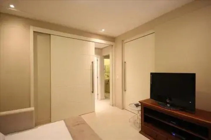 Room 3 of 12