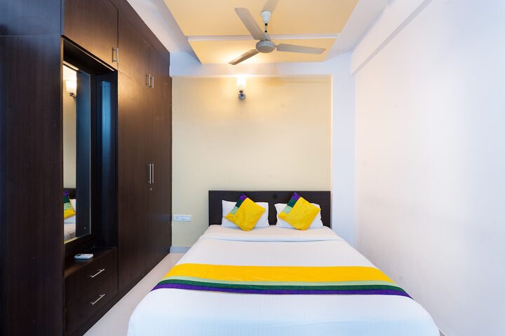 Room 18 of 23