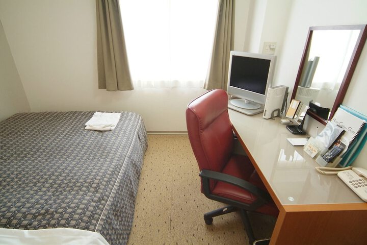 Room 15 of 40
