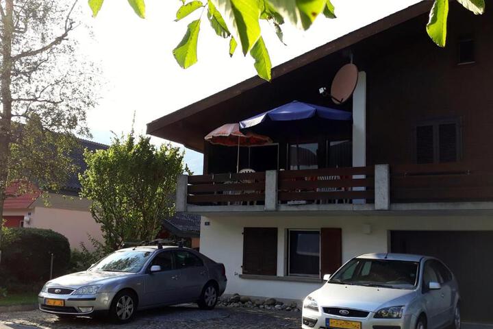Haus Nussbaumweg 6
