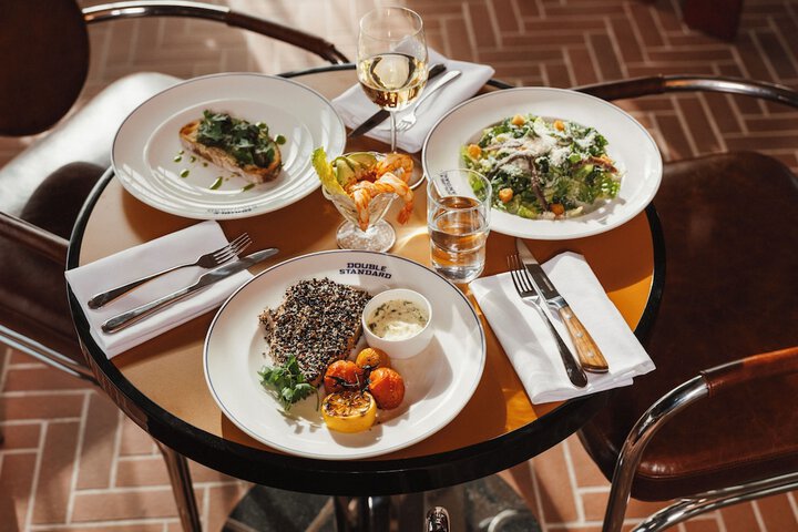 Dining 53 of 75