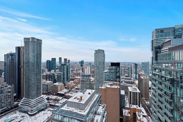 Room 153 of 195