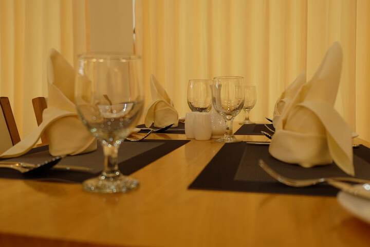 Dining 31 of 47
