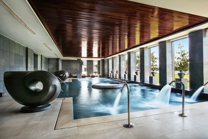 Pool 81 of 154