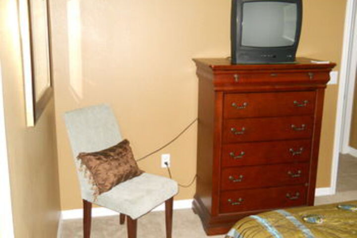 Room 30 of 82