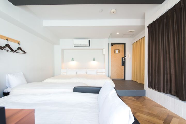 Room 27 of 59