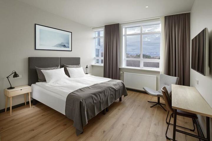 Room 28 of 80