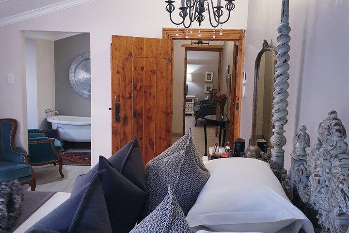 Room 18 of 138