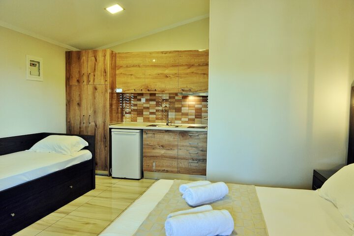 Room 5 of 63