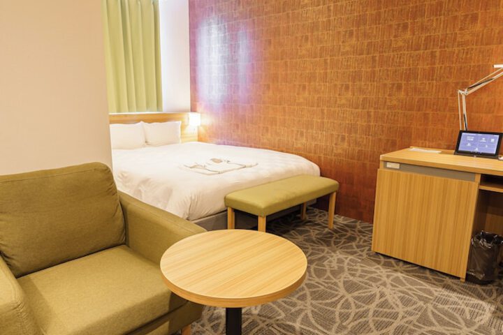 Room 15 of 61