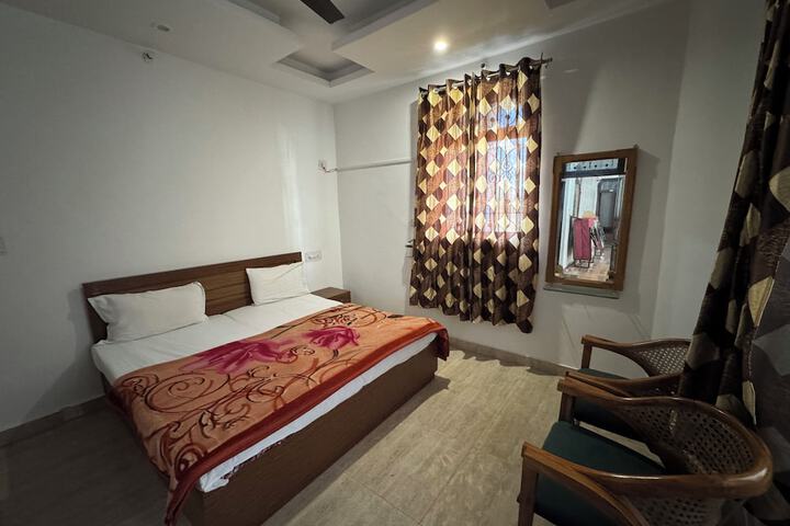 Room 29 of 72
