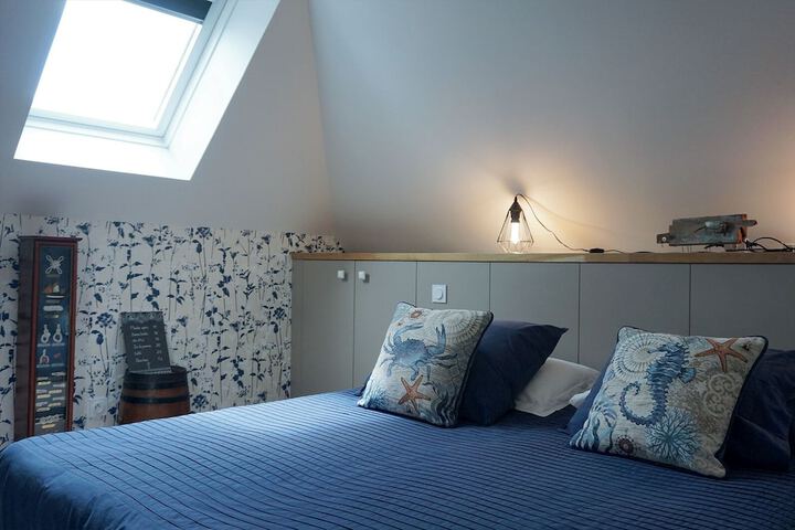 Room 13 of 25
