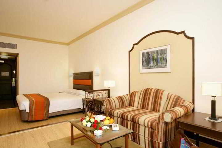 Room 6 of 6