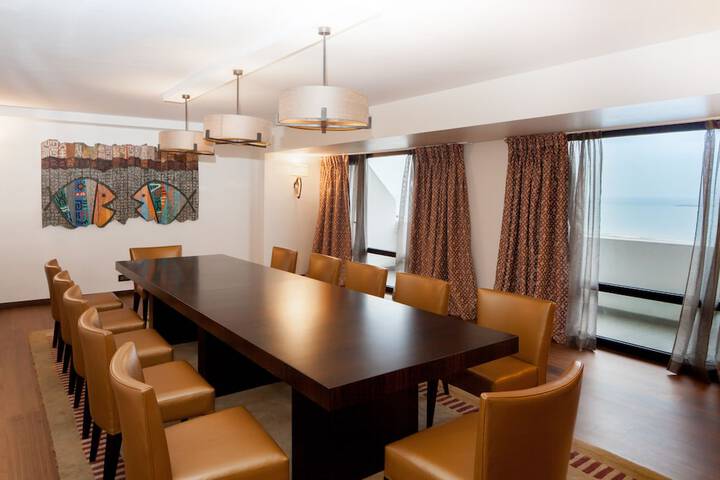 Room 46 of 103
