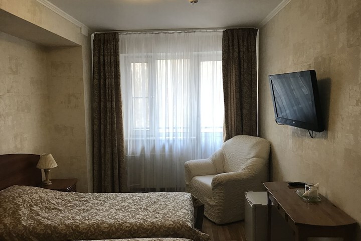 Room 19 of 82