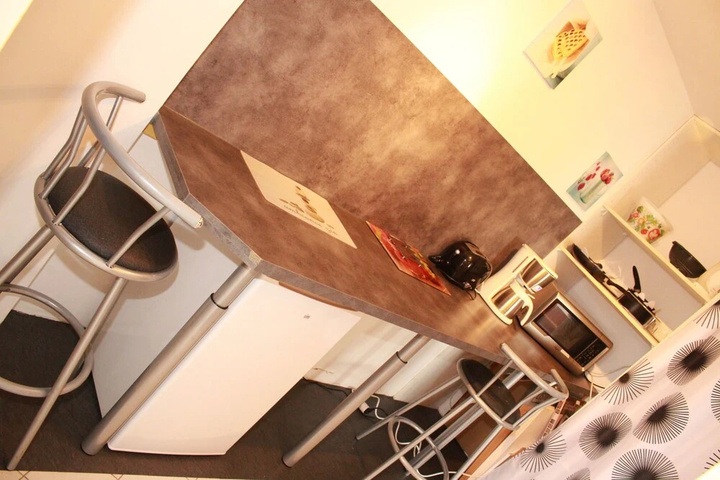 Room 3 of 11