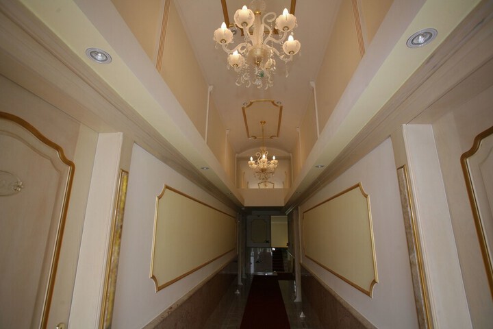 Ballroom/Hall 40 of 55