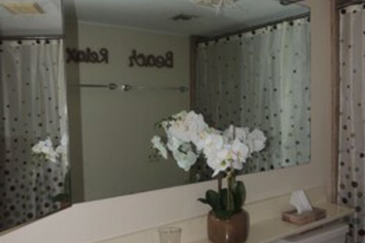 Room 5 of 35
