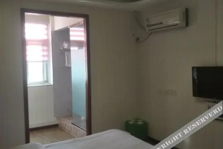 Yijia Hotel