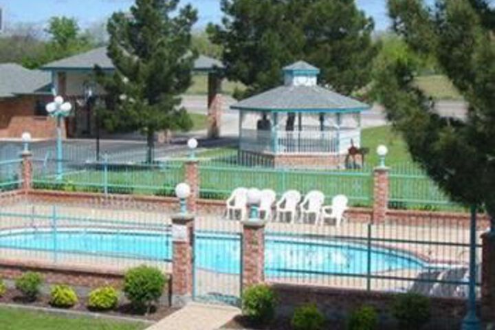 Pool 16 of 21