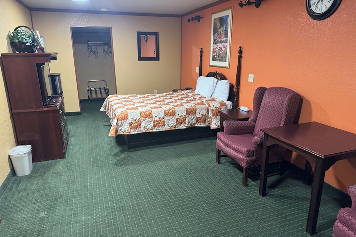Room 3 of 27