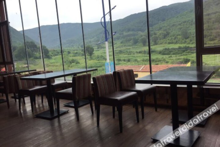 Ruyu Feiniao Holiday Hotel