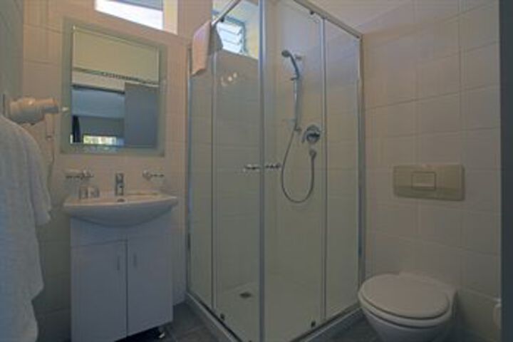 Room 2 of 23