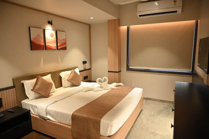 Room 13 of 17