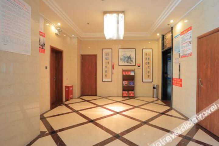 Hotel Interior 10 of 14