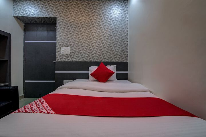 Room 14 of 17