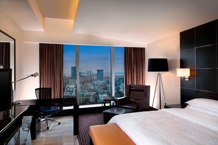 Room 14 of 113