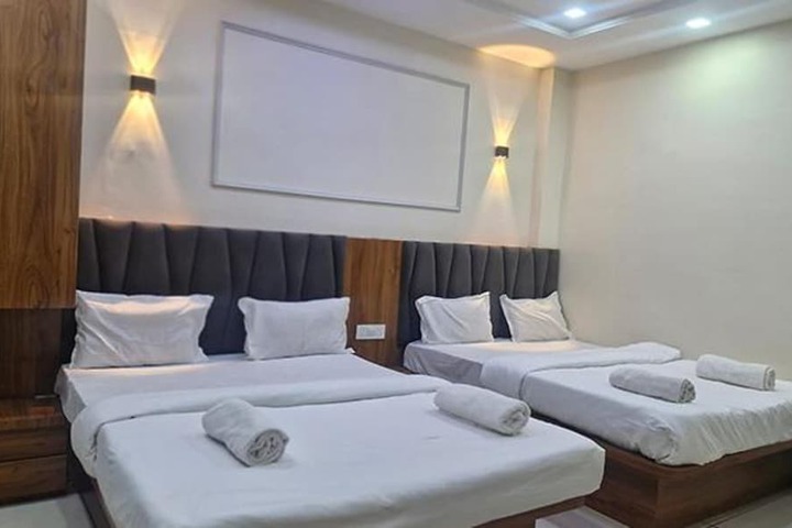 Room 9 of 21