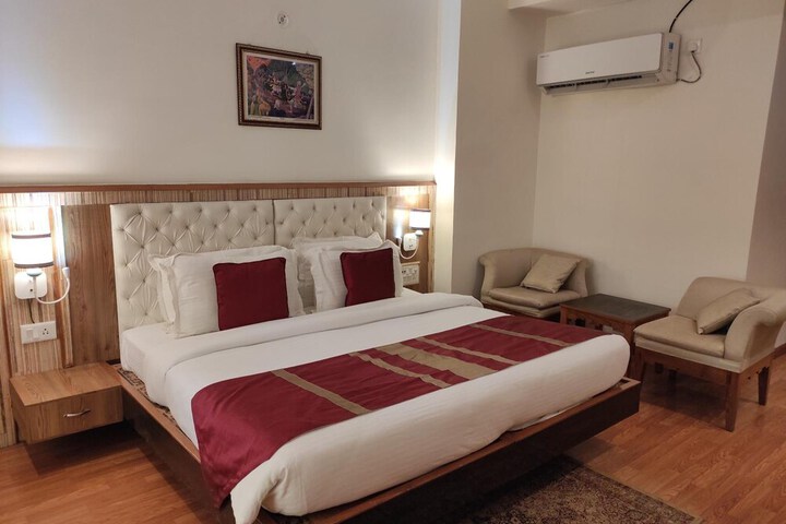 Room 13 of 56