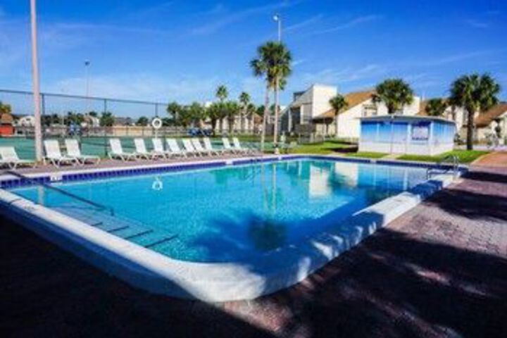 Pool 47 of 59