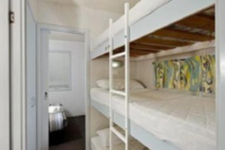 Room 321 of 611