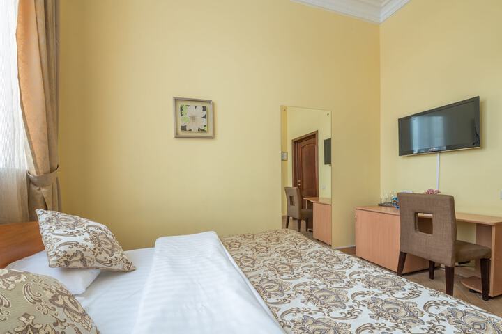 Room 14 of 79