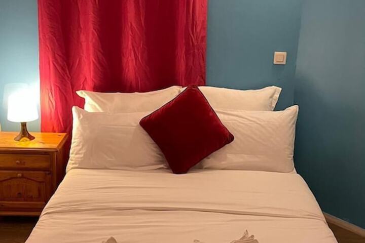 Room 32 of 158