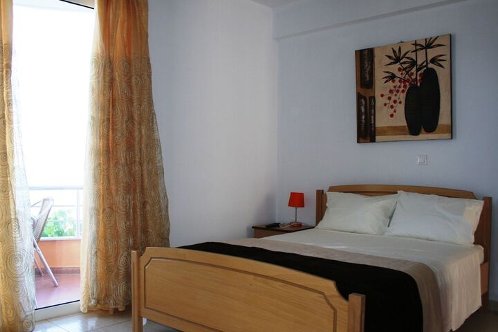 Room 5 of 30