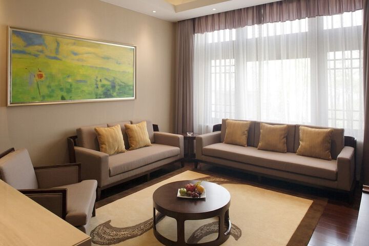 Room 15 of 85