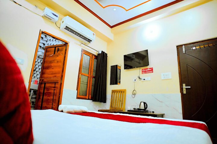 Room 22 of 33