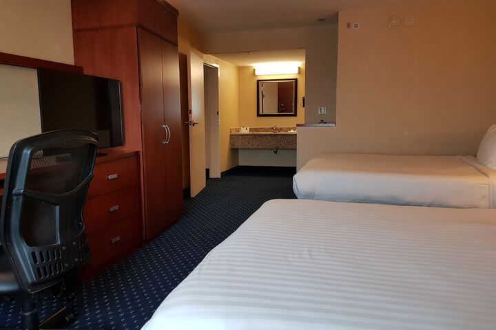 Room 9 of 67