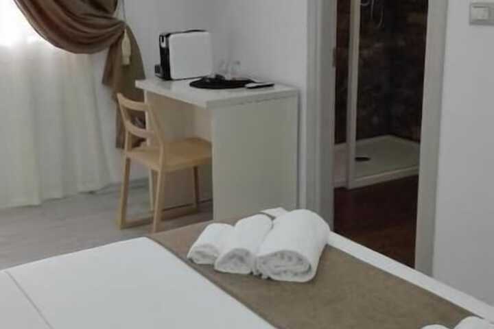 Room 18 of 46