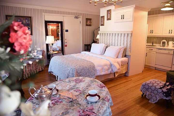 Room 95 of 148