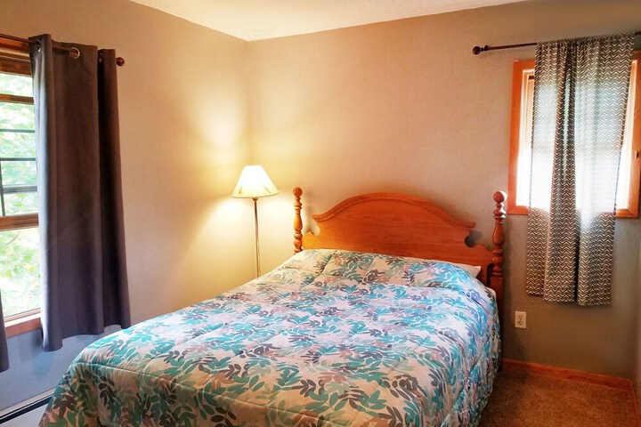 Room 3 of 89