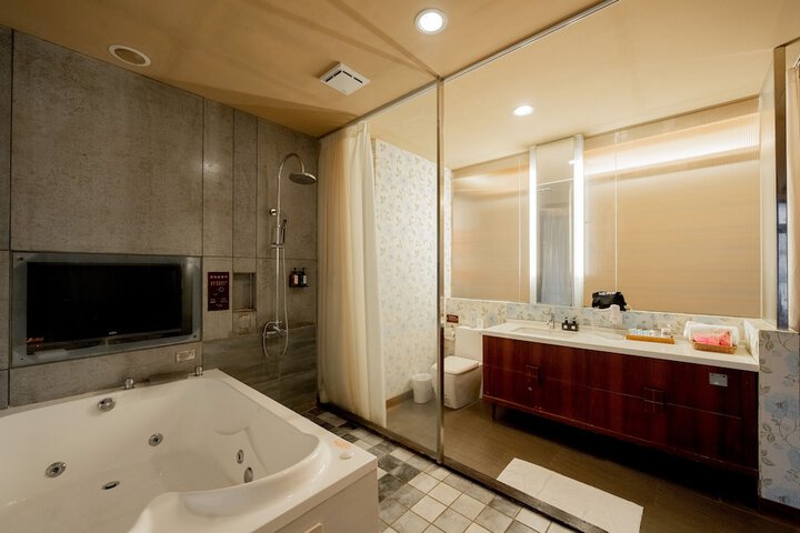 Clean Restrooms